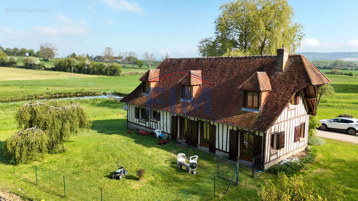 Maison à NEUFCHATEL-EN-BRAY
