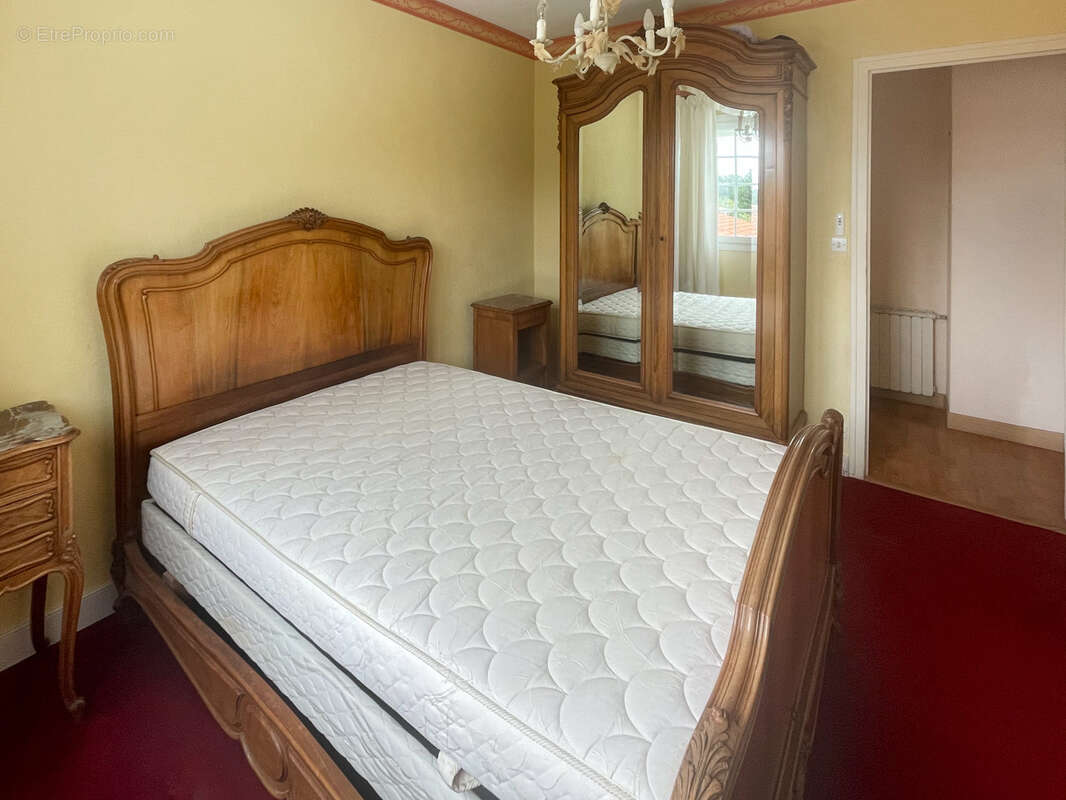 Maison à FONTCOUVERTE