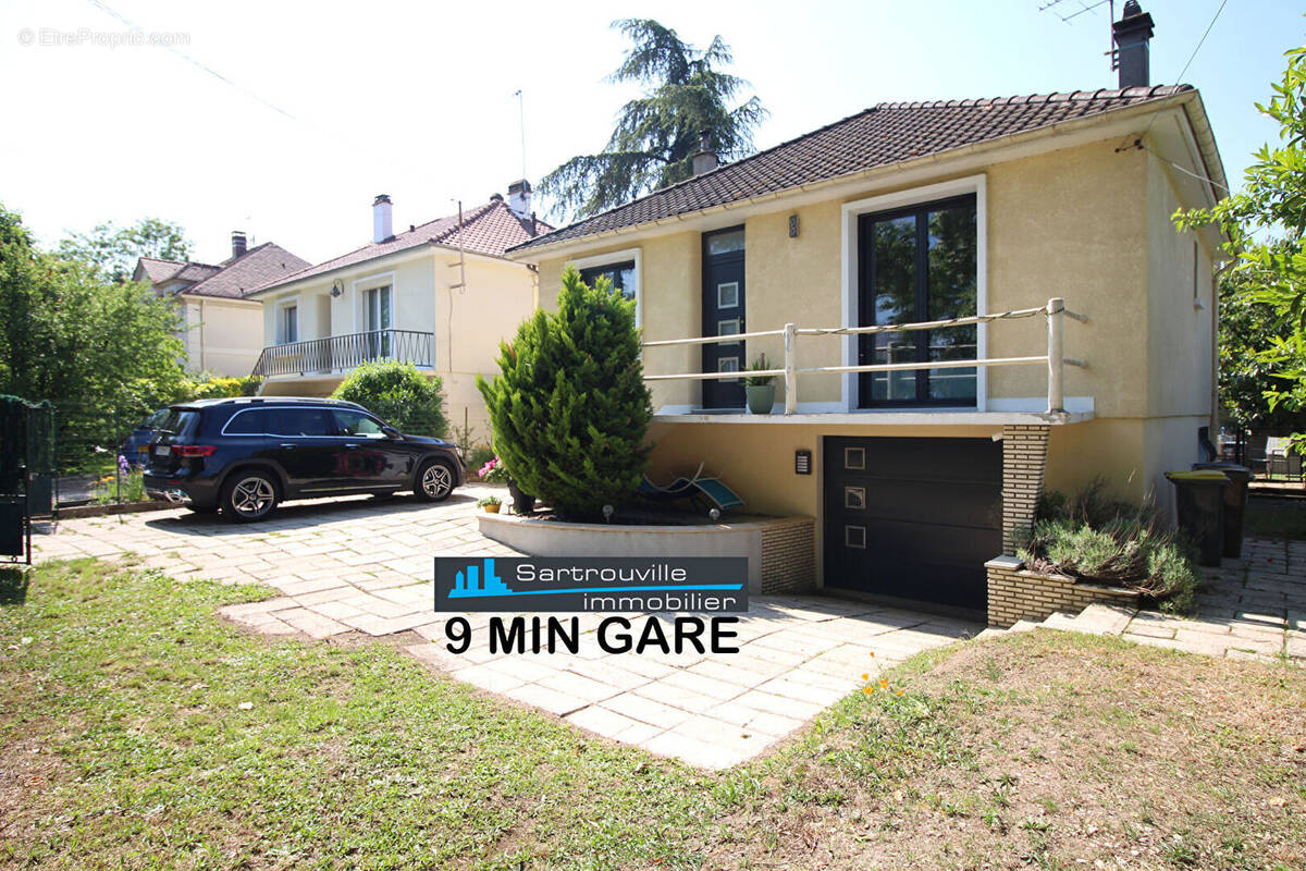 Maison à SARTROUVILLE