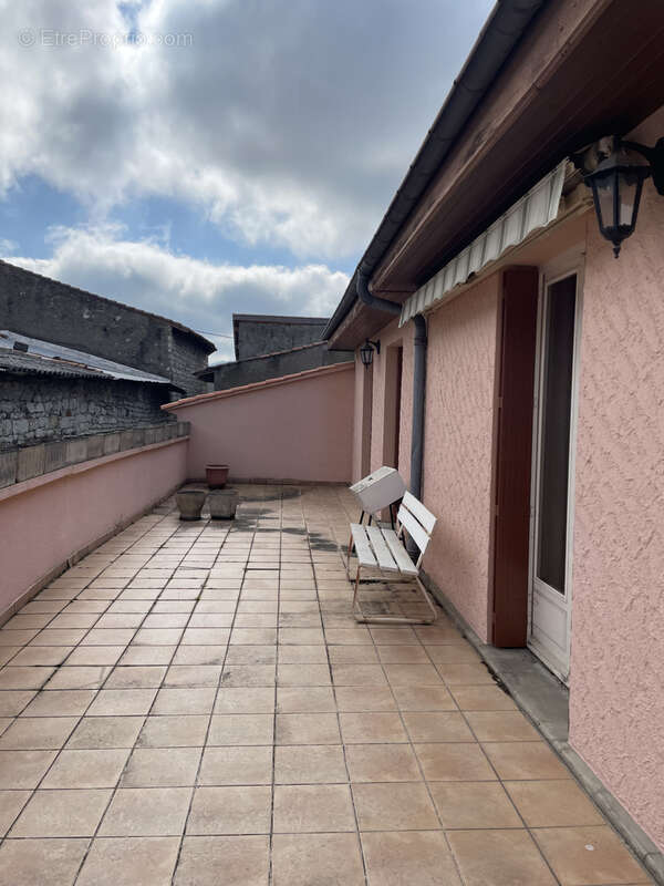 Maison à PONT-DU-CHATEAU