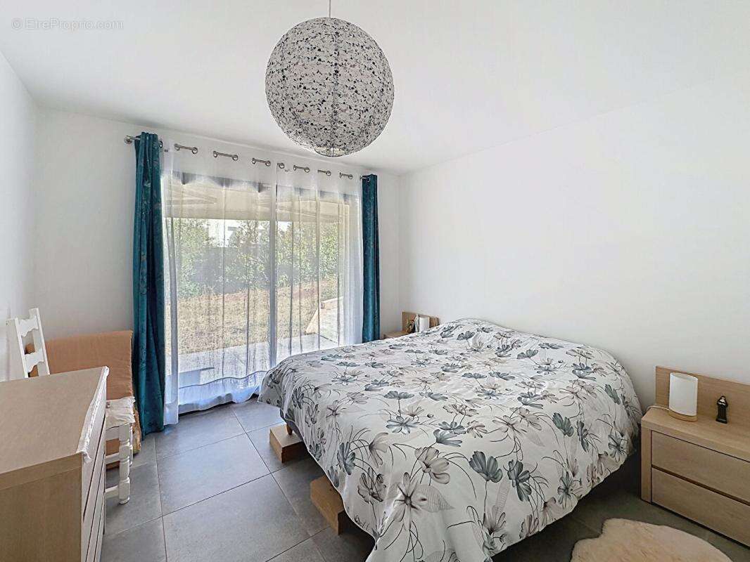 Le luc en provence - superbe villa contemporaine t4 de plain-pied avec piscine - photo 6