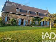 Photo 1 - Maison à SAINT-SAUVES-D'AUVERGNE