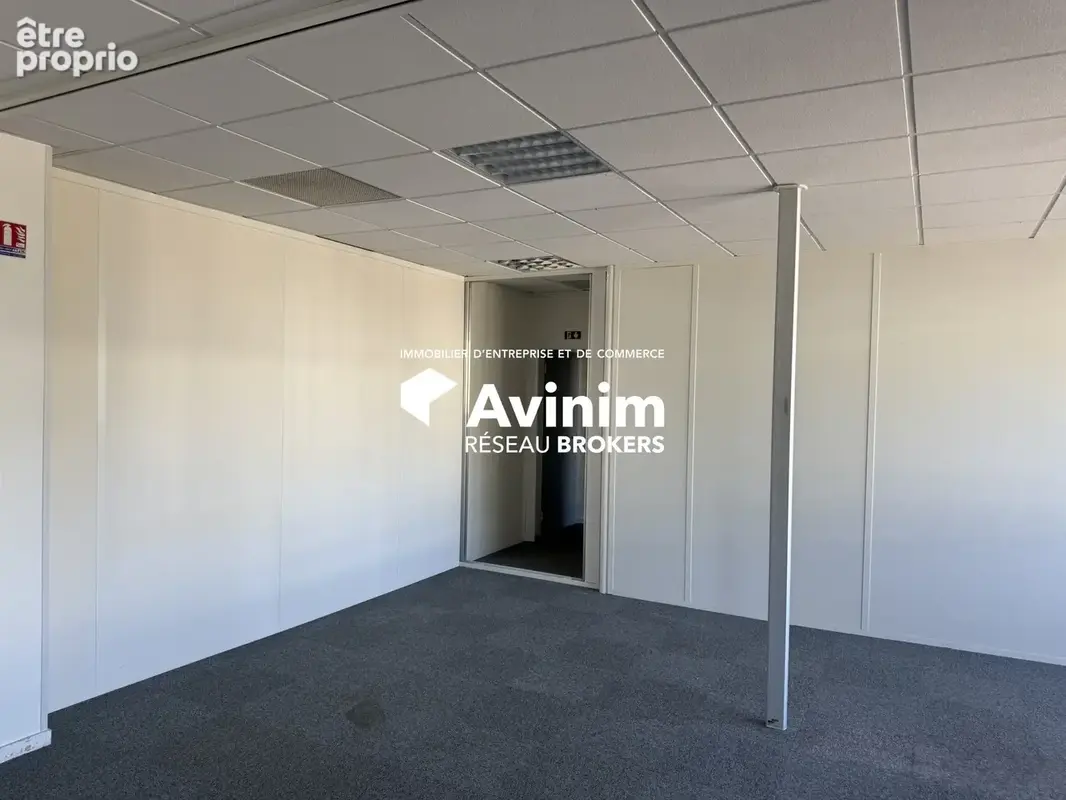 Commerce 434 m² à vendre à Limonest (69760) - photo 9