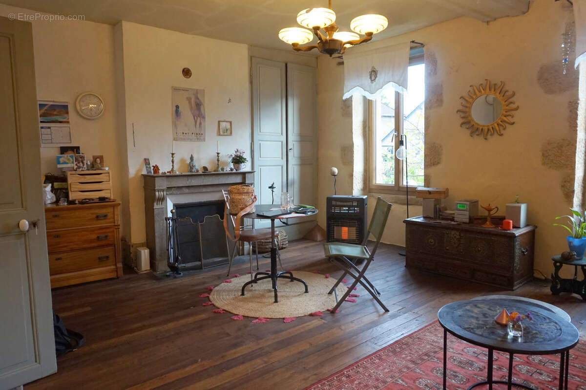 Maison à SAINT-HONORE-LES-BAINS