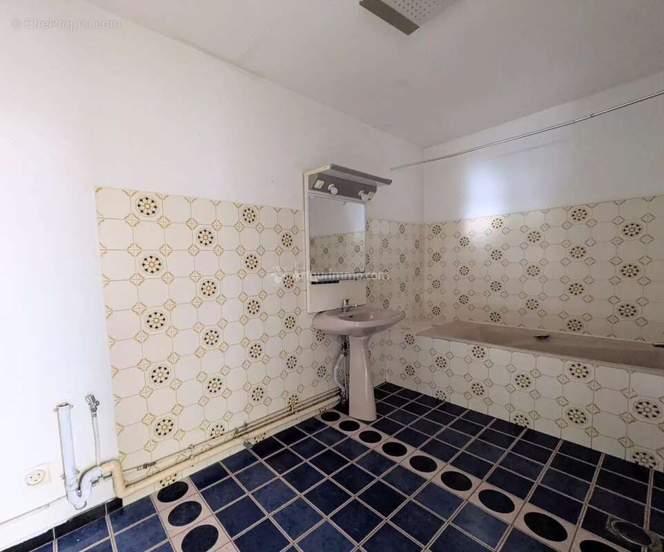 Maison à NEUFCHATEAU