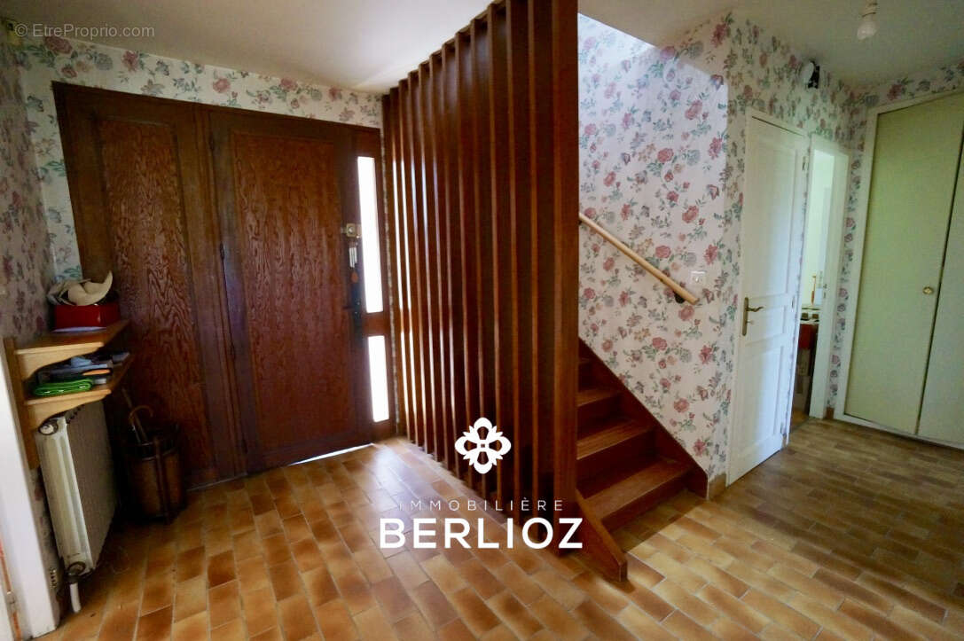 Maison de 150 m2 sur terrain de 1208 m2 avec piscine quartier Bellevue - photo 6