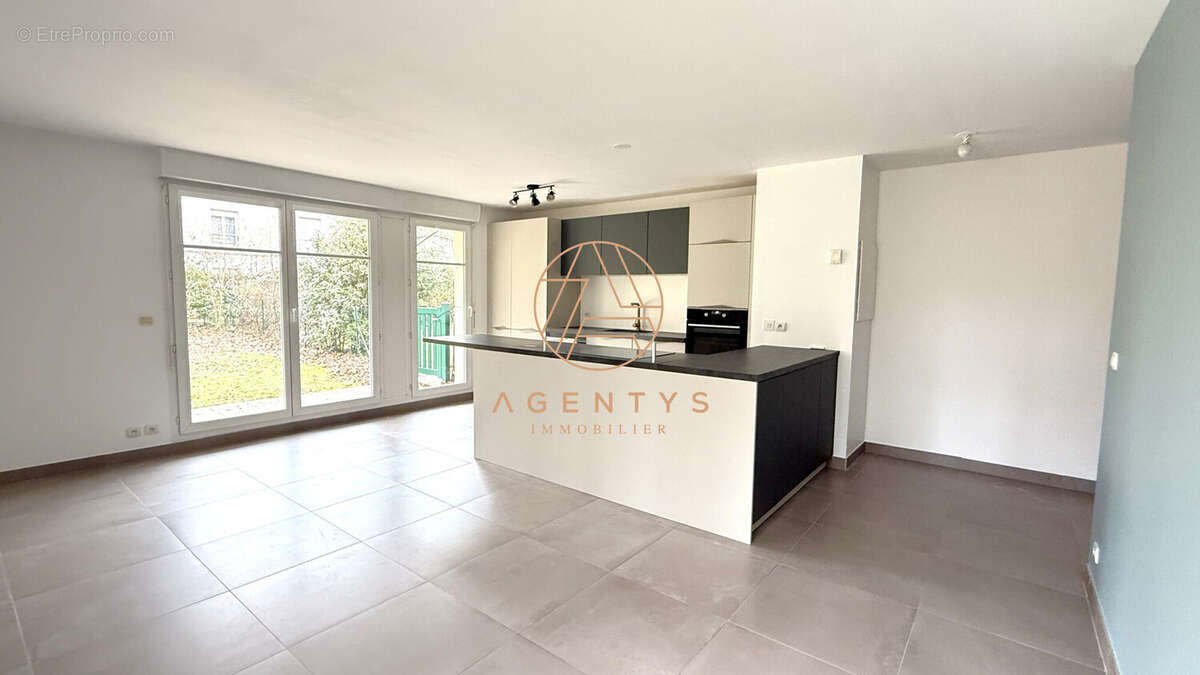 Appartement à LE PLESSIS-TREVISE