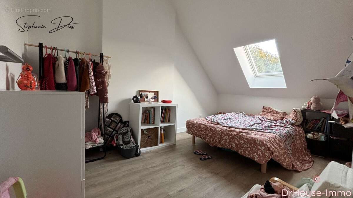 Maison à LA CHAPELLE-SAINT-MESMIN