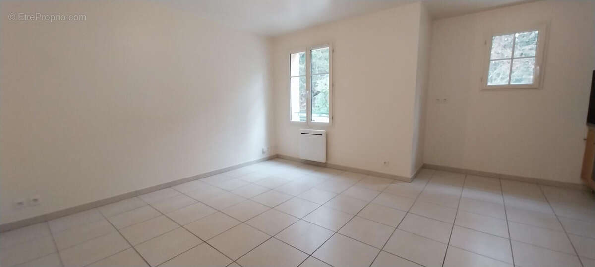 Appartement à EPERNON