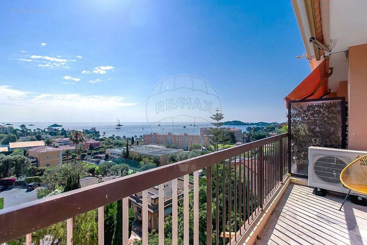 Appartement à BEAULIEU-SUR-MER