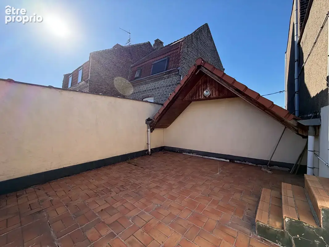 WASQUEHAL IMMEUBLE DE RAPPORT / 2 logements indépendants + garage/hangar 70 m² + jardin + 2 compteurs - photo 11