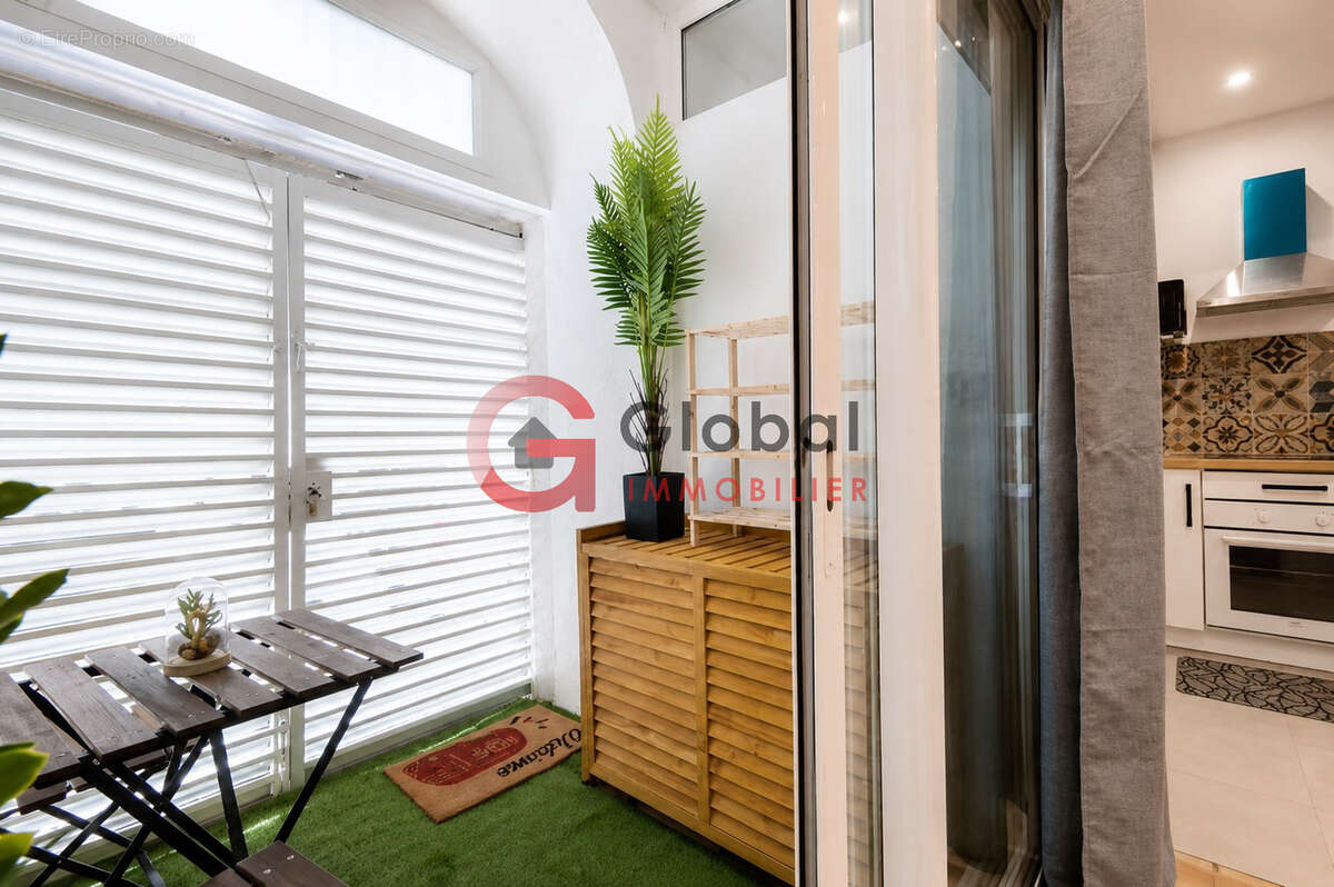 Appartement à MARSEILLE-5E
