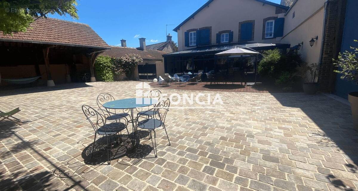 Maison à CHATEAUNEUF-EN-THYMERAIS