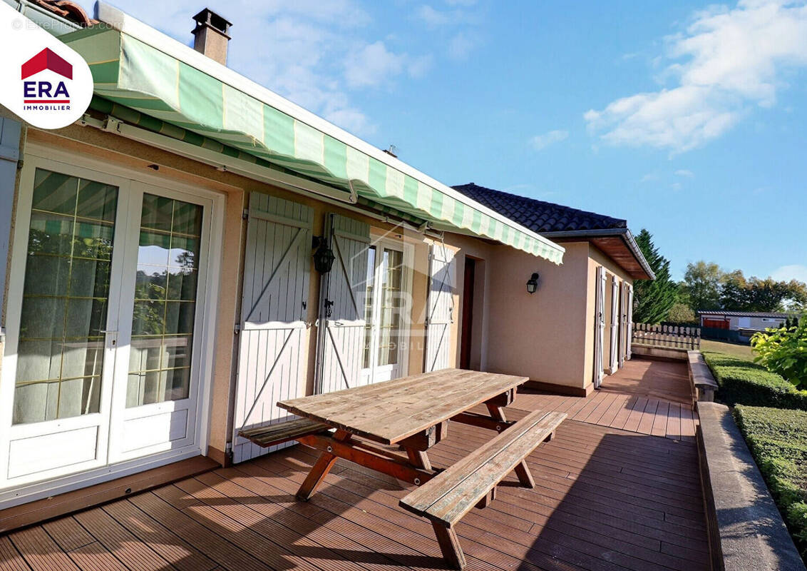 Maison à LACAPELLE-MARIVAL