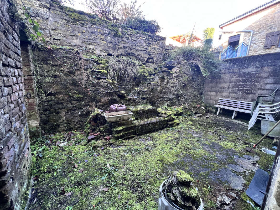 Maison à rénover - 110 m2 - Houldizy - photo 10