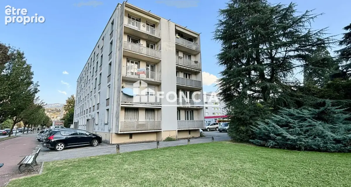 T3 de 56 m² avec balcon, vue dégagée et fort potentiel (Travaux de rénovation énergétique votés & payés) - photo 11