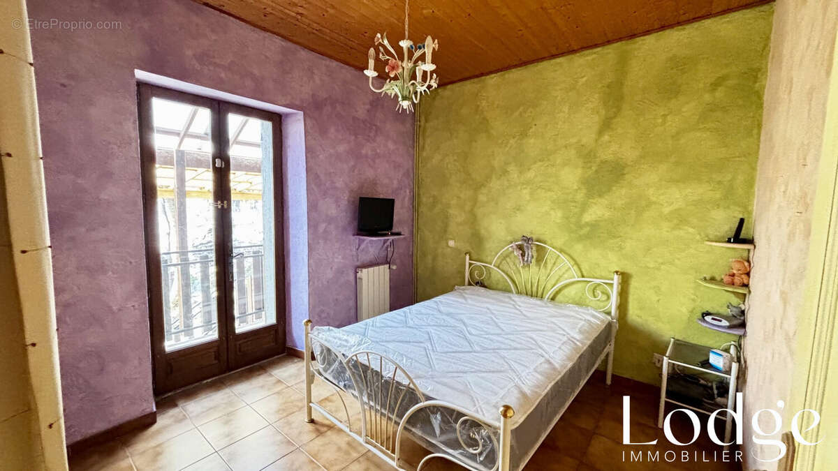 Maison 145 m² à L'argentiere-La-Bessee  - photo 6