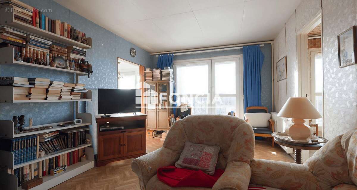 Appartement à DAMMARIE-LES-LYS