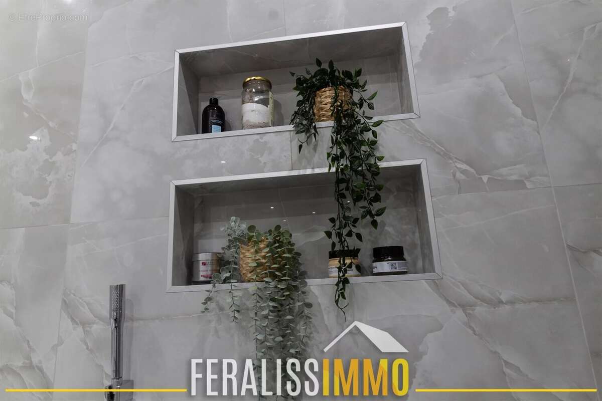 Maison à VAUX-SUR-SEINE