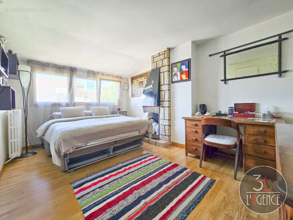 Maison à FONTENAY-SOUS-BOIS