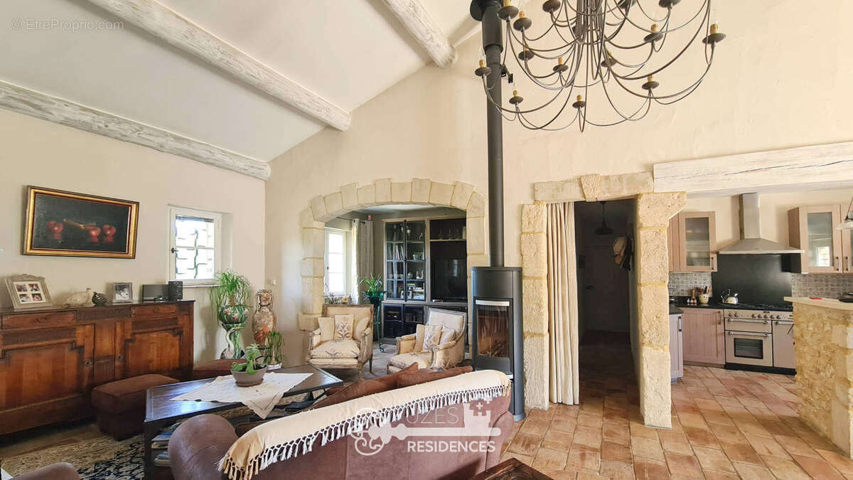Maison à UZES