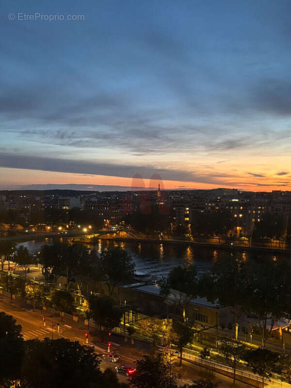Appartement à PARIS-15E