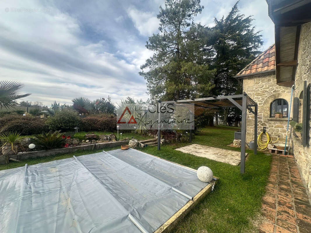 Maison à GORNAC