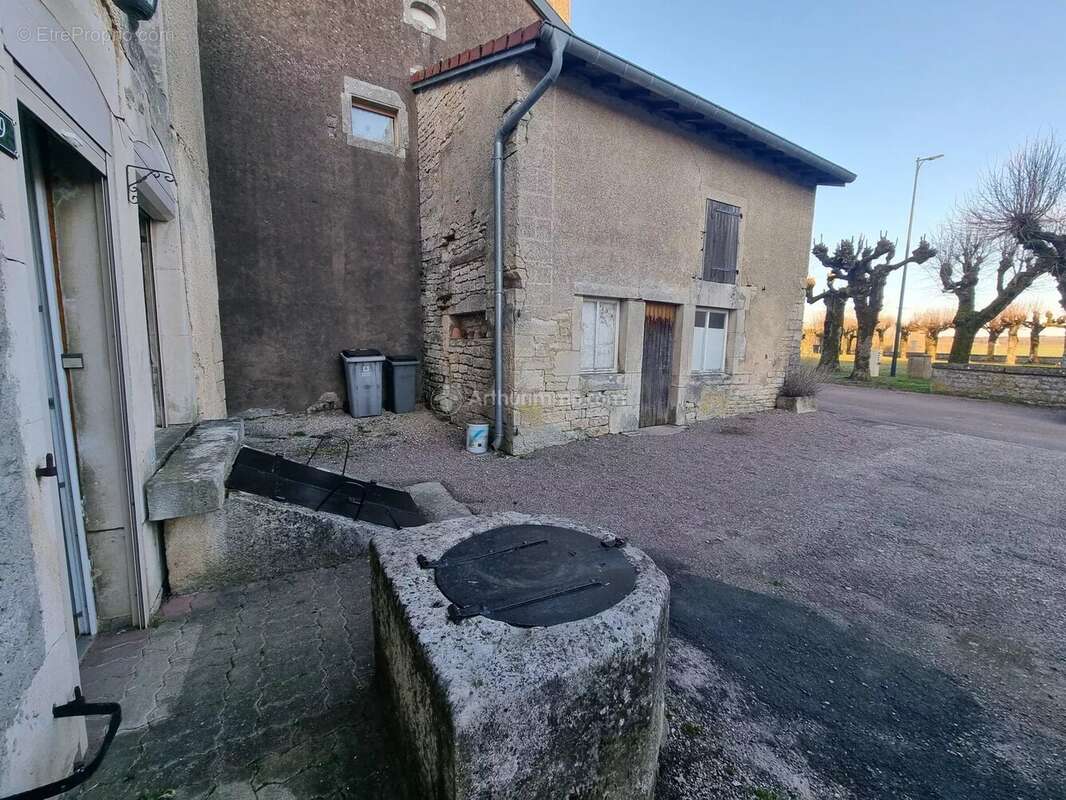 Maison à CHALVRAINES