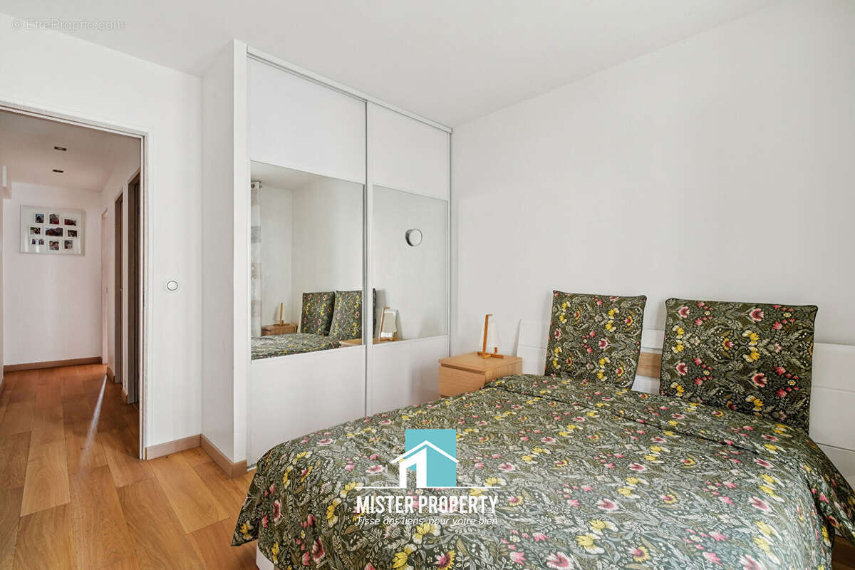 Appartement à LEVALLOIS-PERRET