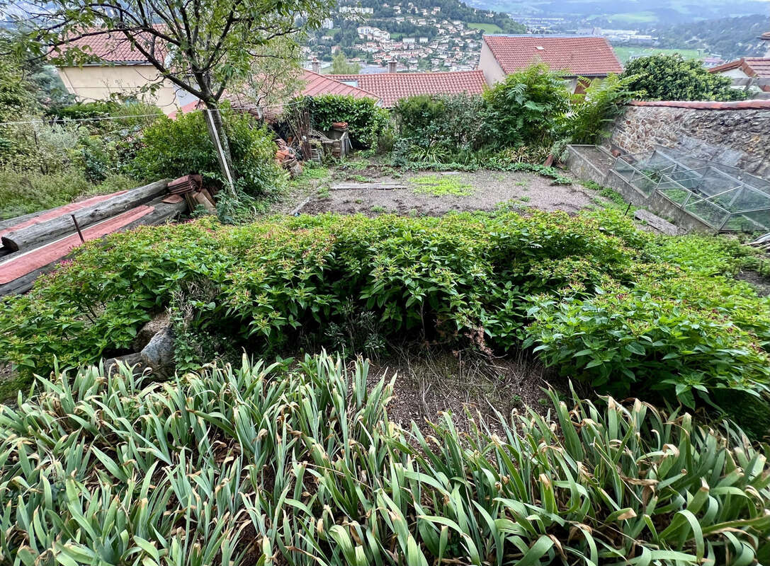 Maison à LA TOUR-EN-JAREZ