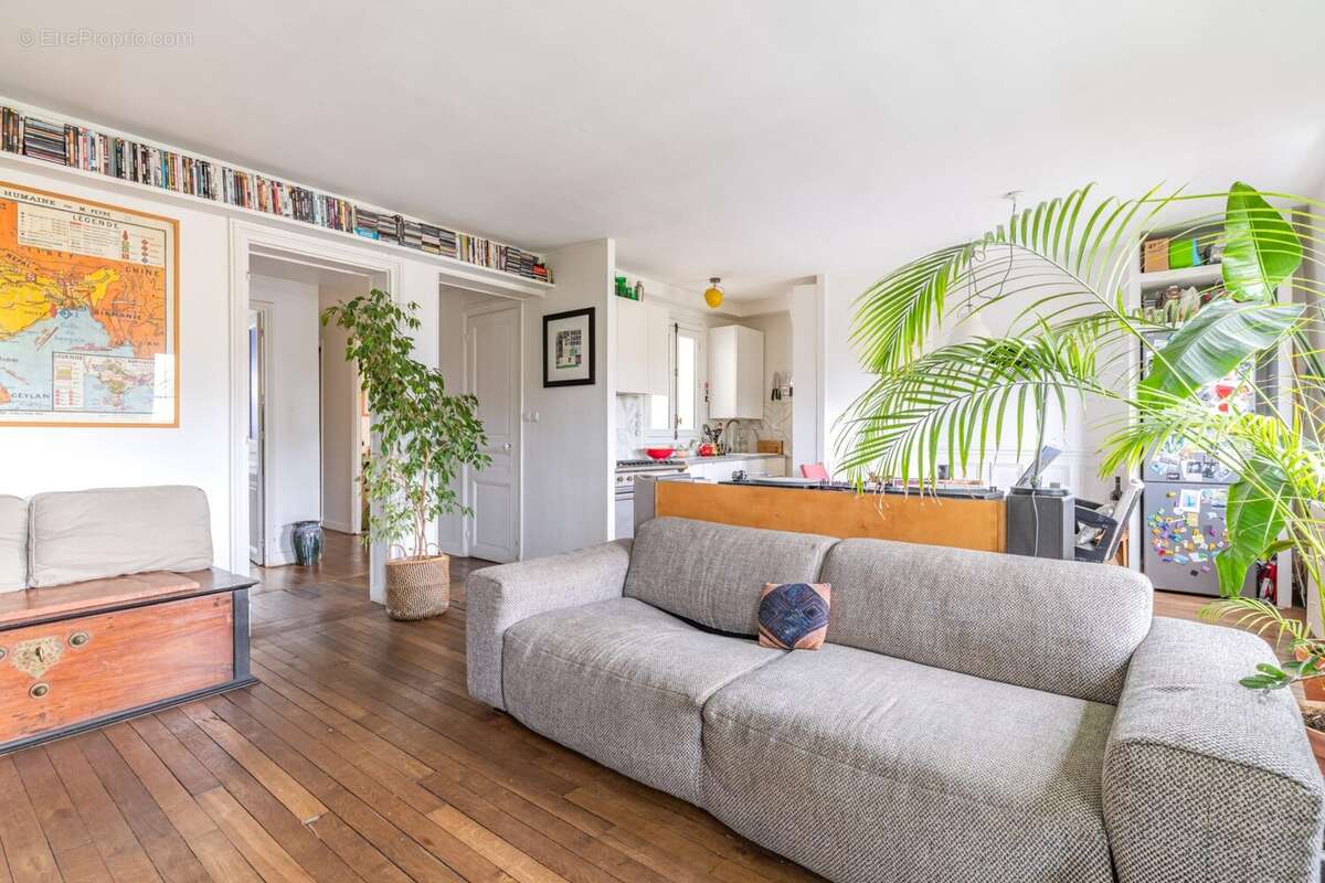Appartement à PARIS-10E