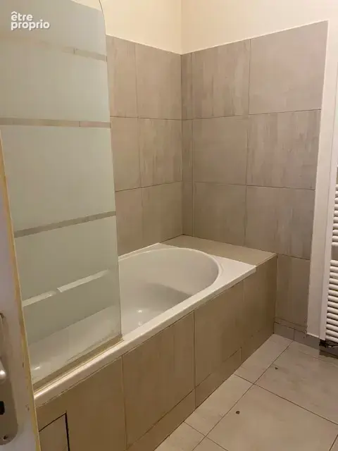 Au cœur du village, 3 P spacieux et mansardé de 68m2. - photo 7