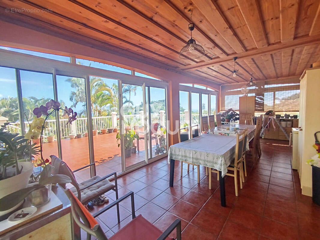 Maison à PETITE-ILE