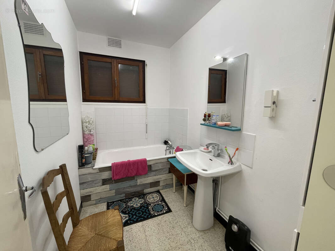 Maison à QUEVAUVILLERS