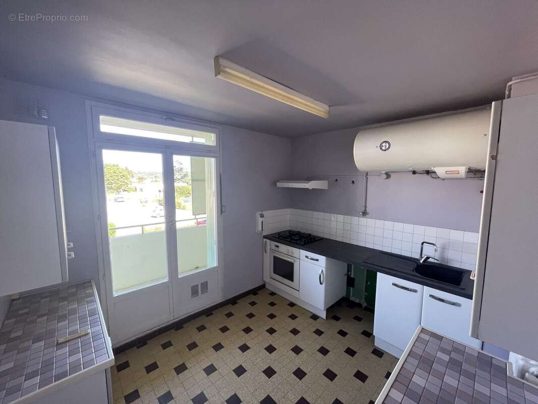 Appartement 65 m² à Romans-Sur-Isere  - photo 4