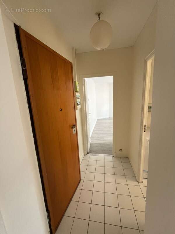 Bel appartement 2 pieces 37m2 env. plein centre du pre saint gervais (93) proximite commerces et metro - photo 5
