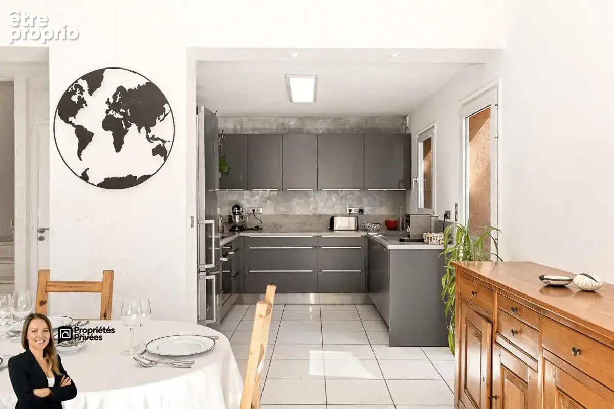 Maison 6 pièces de 142 m2 avec garage et piscine - photo 9