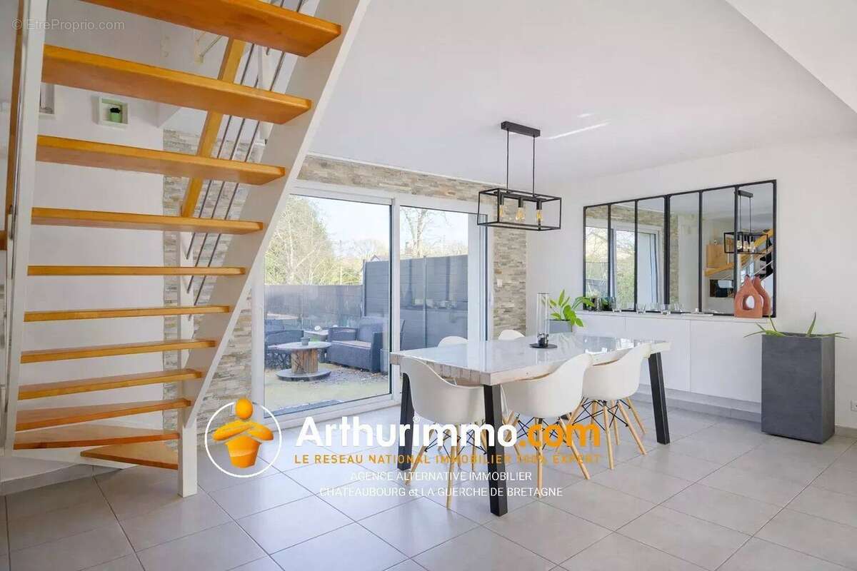 Maison à LA BOUEXIERE