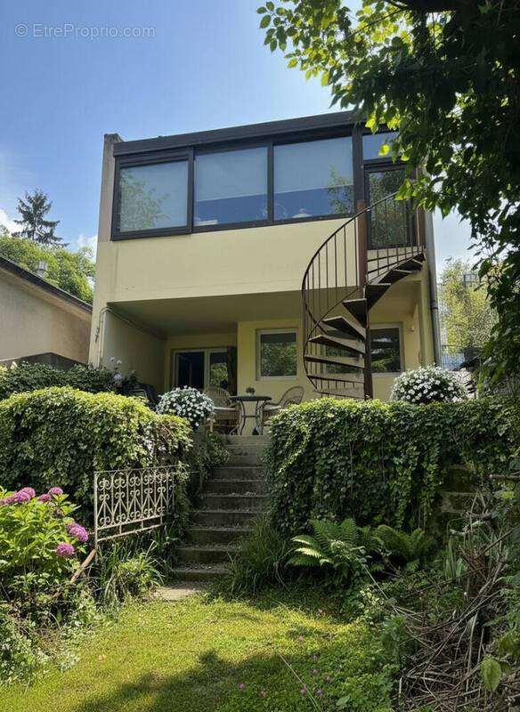 Maison à LE PECQ