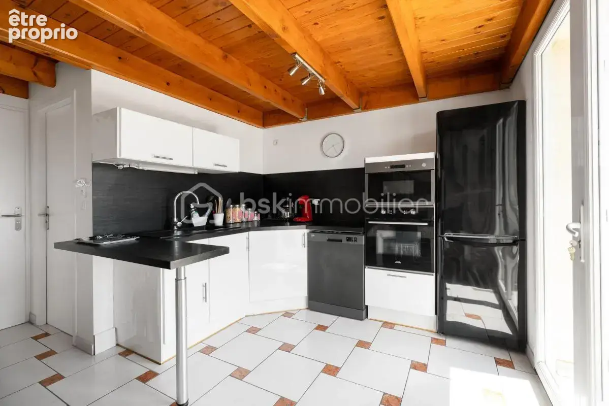 Maison T4 avec piscine et 2 appartements indépendants – Une opportunité rare à Balaruc-le-Vieux - photo 19