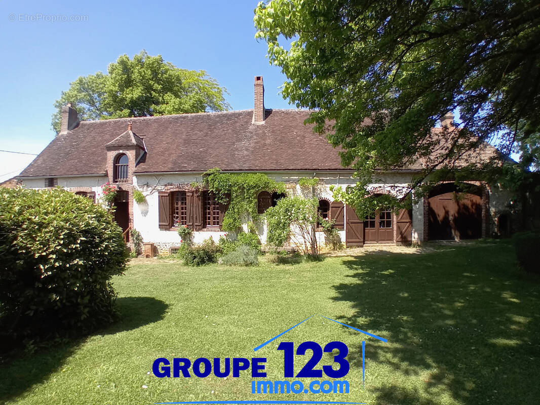 Maison à SAINT-MAURICE-LE-VIEIL