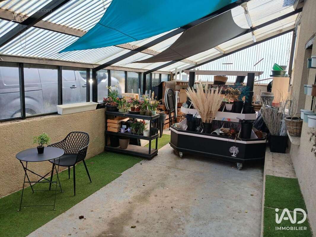 Photo 4 - Commerce à SAINT-SAUVEUR-LENDELIN