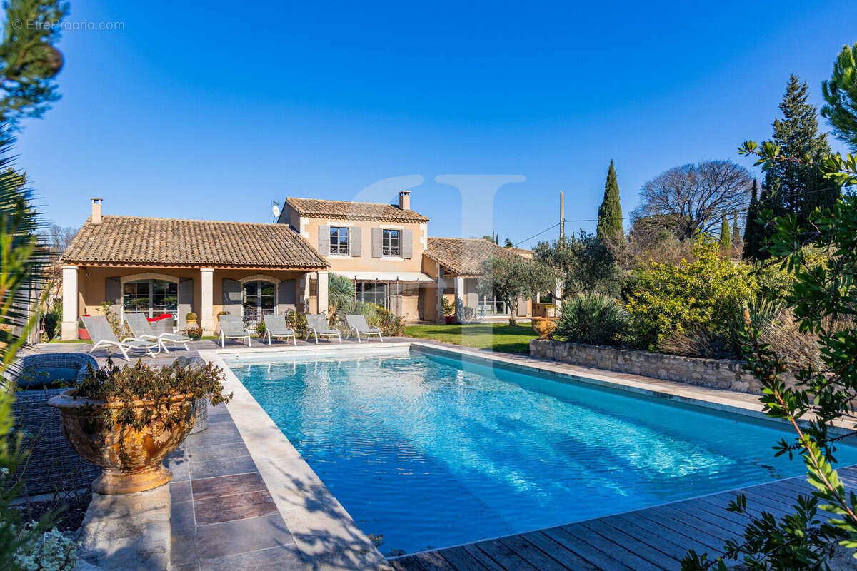 Maison à SAINT-REMY-DE-PROVENCE