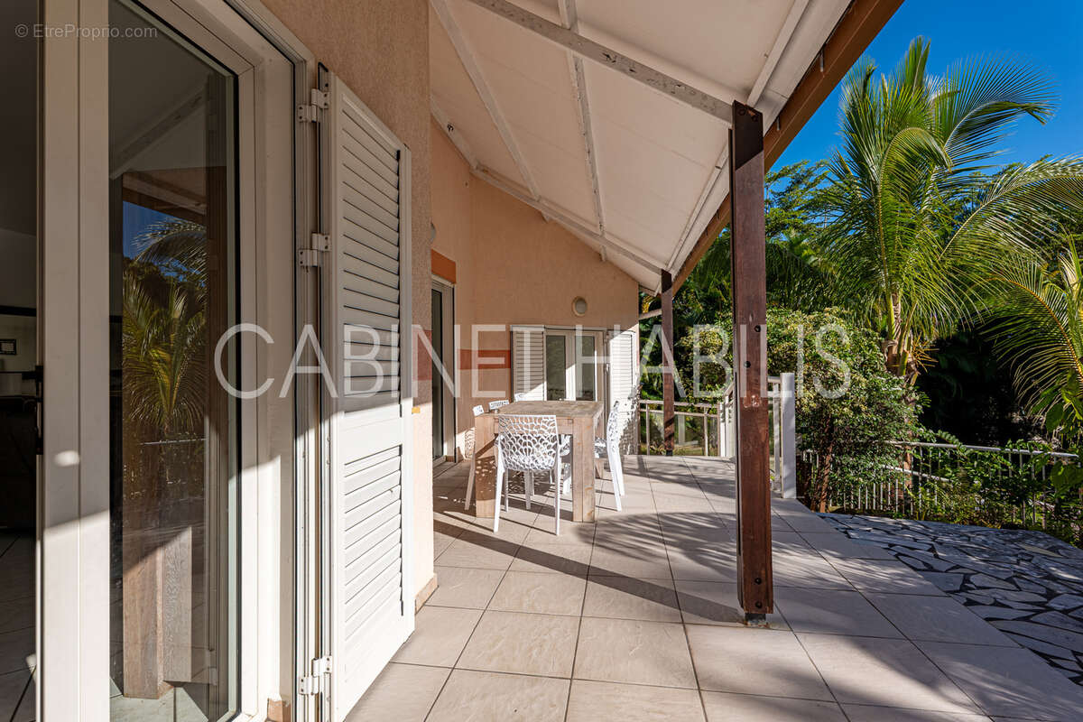 A vendre -  villa f6 de 206.45 m2 environ - saint joseph - 455 000 € - photo 11