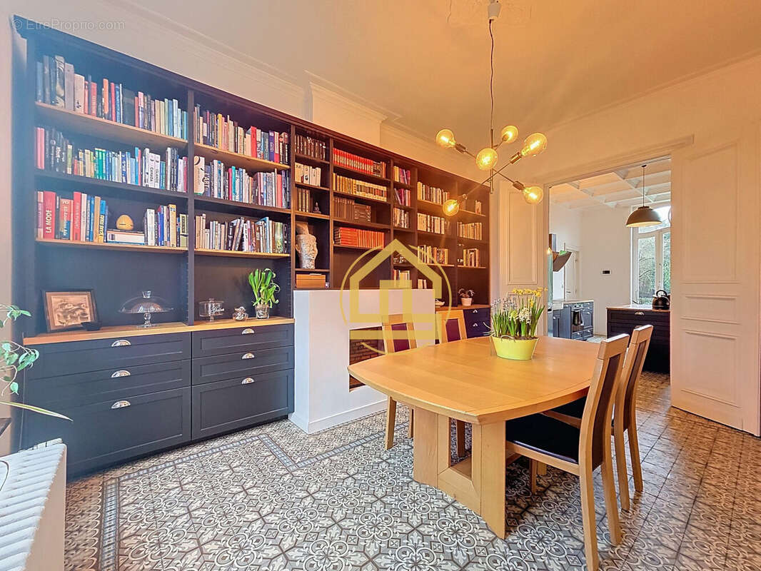 Maison à VALENCIENNES