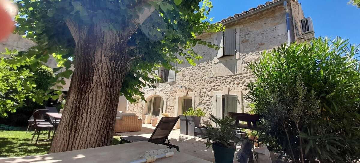 Appartement à PARADOU