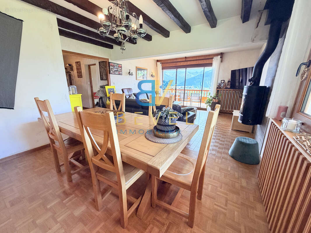 (73) LA TOUSSUIRE - Rare chalet familial - 4 appartements indépendants - Vue panoramique & sublime jardin - photo 13