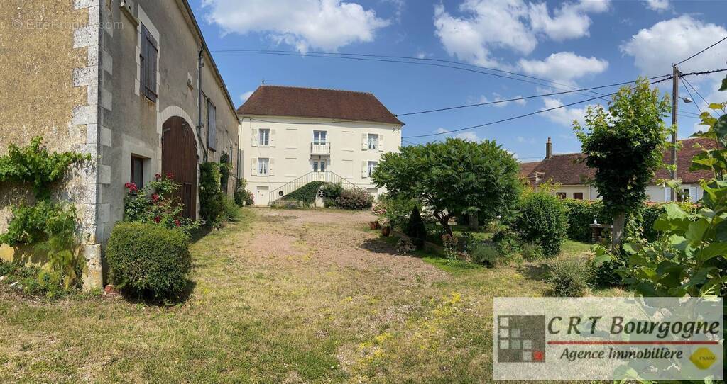 Maison 7 pièces 215 m² Ouanne - photo 3