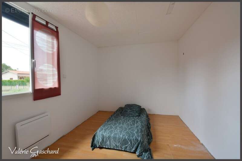 Maison à SAINT-SEURIN-SUR-L'ISLE