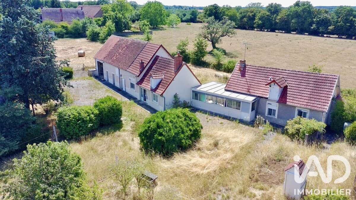 Maison 126 m² à Saint-Saturnin  - photo 3
